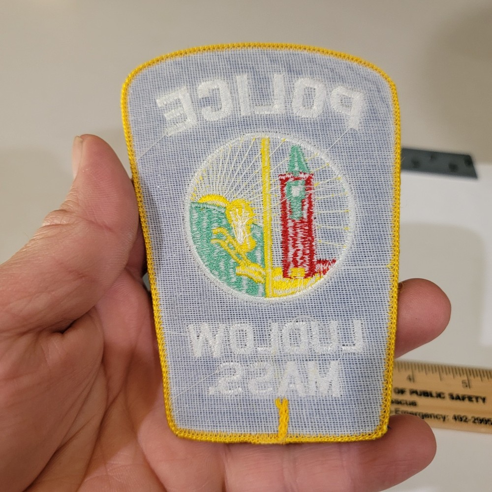 LE9b6 Police patch Massachusetts Ludlow