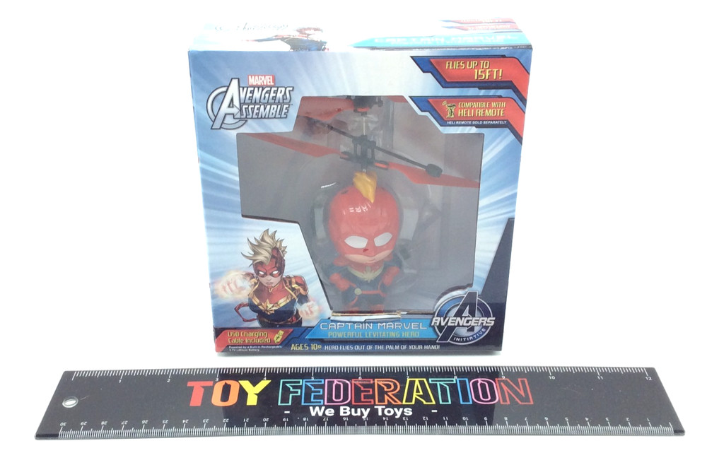 Marvel Avengers Assemble: CAPTAIN MARVEL Powerful Levitating Hero