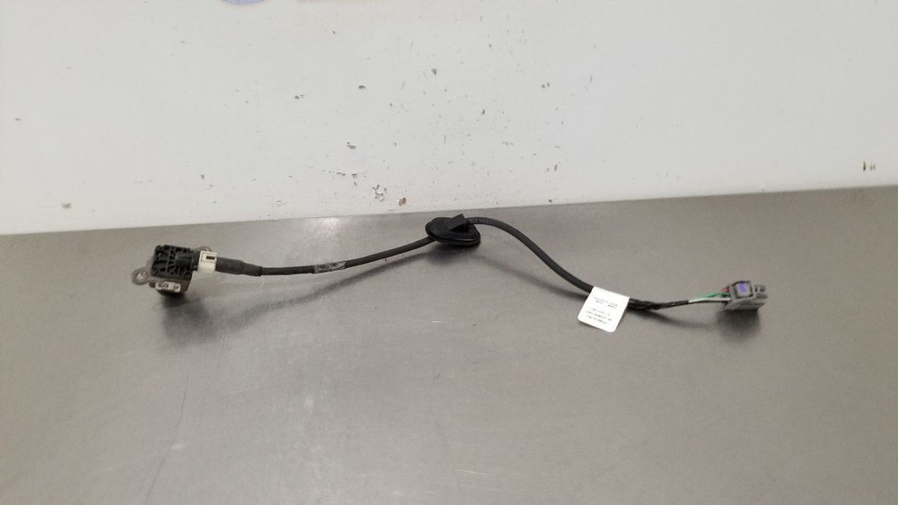 18 DODGE DURANGO SRT REAR VIEW CAMERA 68367610AB