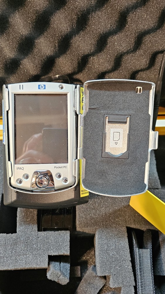 Berkeley Varitronics Systems Yellow Jacket 802.11 Wifi B Receiver In Hard Case