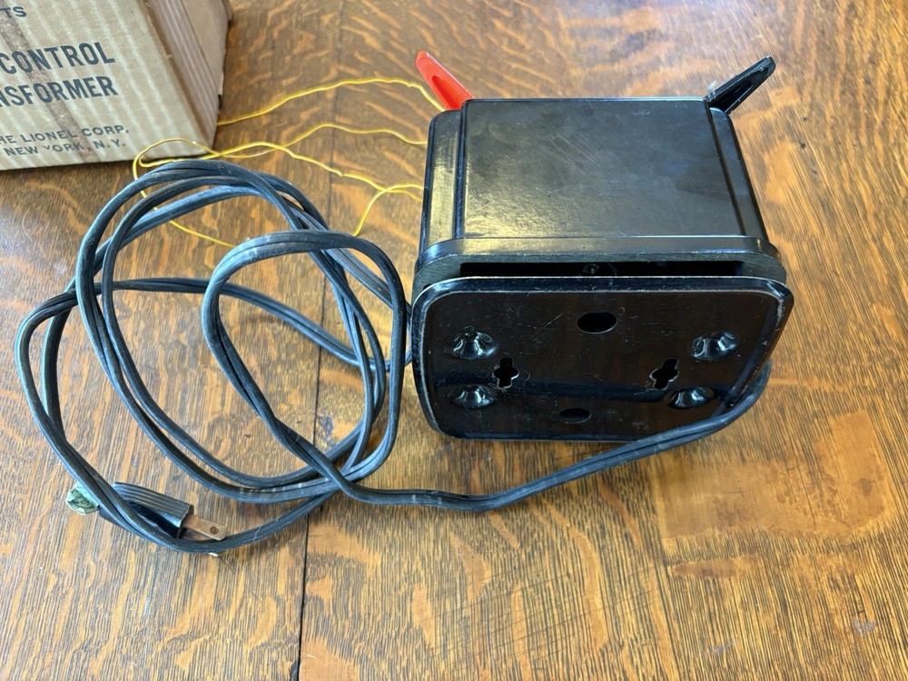 Lionel 1033 Multi Control Transformer 90 Watt With Original Box