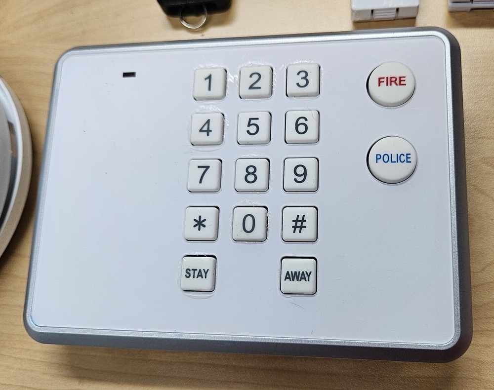 Home Security Alarm System Bundle Go Control Panel, Motion Det, Fob, Smoke Alarm