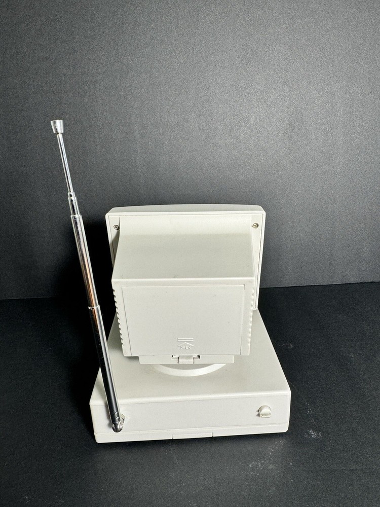 Vintage Curtis FM Radio - PC Computer Shape