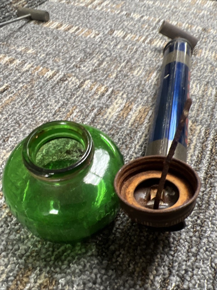 **** Vintage Hand Pump Sprayers Hudson Coast to Coast ****