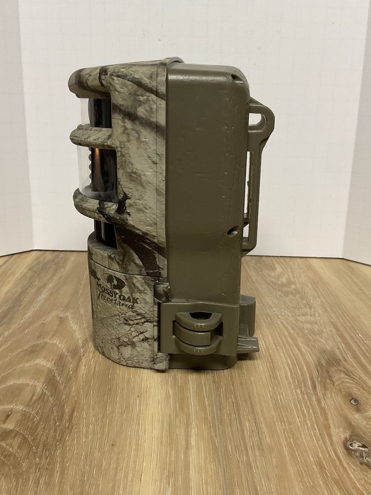 Moultrie Panaramic 150 Trail Camera Hunting EUC