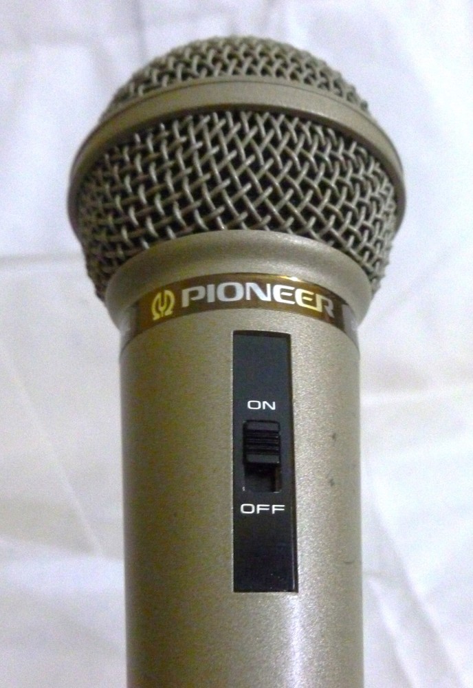 Pioneer DM-21A Uni-Directional Dynamic Microphone Mic