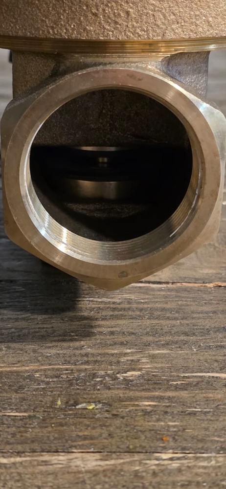 Zurn Wilkins 500XL 2in. 300 psi Cast Bronze FNPT Pressure Reducing Valve