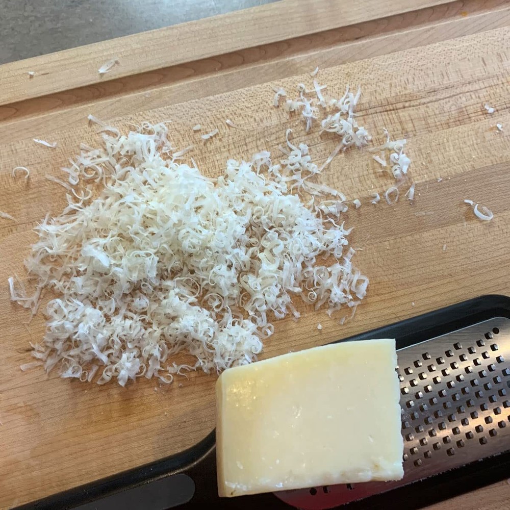 Microplane Select Series Coarse Cheese Grater - Black