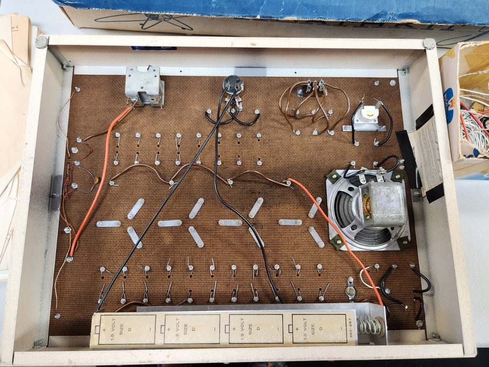 Heathkit Jr. DELUXE ELECTRONIC WORKSHOP - See Pictures & Read Description