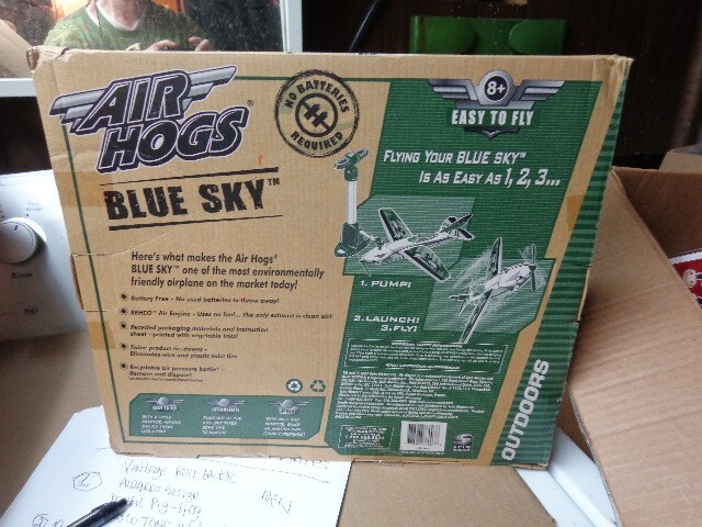 AIR HOGS BLUE SKY PRESSURE PLANE SPIN MASTER NEW