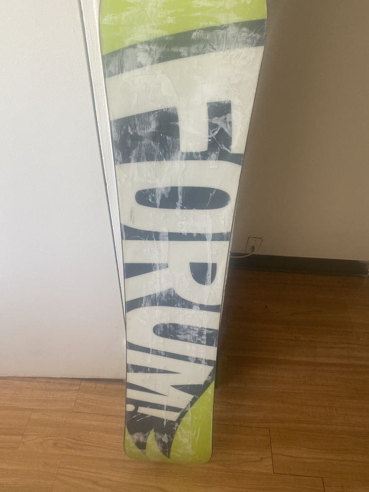 Forum Recon Snowboard 149cm - Used,