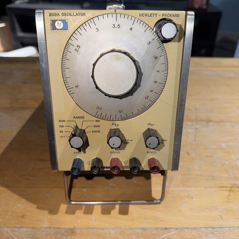 HP 209A  2 MHz Oscillator *READ*