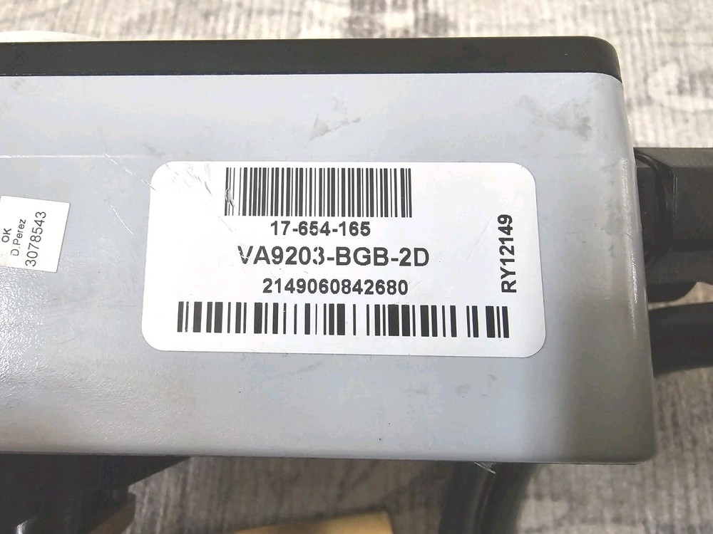 JOHNSON CONTROLS VA9203-BGB-2 Electric Spring Return Valve Actuator