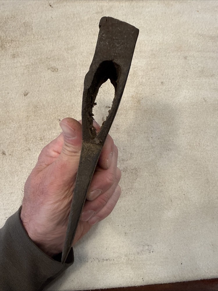 Antique UNDERHILL axe Head 2lb Used