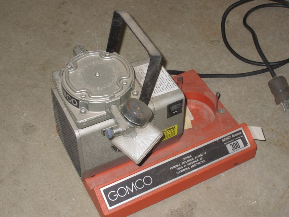 Gomco 300 Vacuum Pump 115 Volt