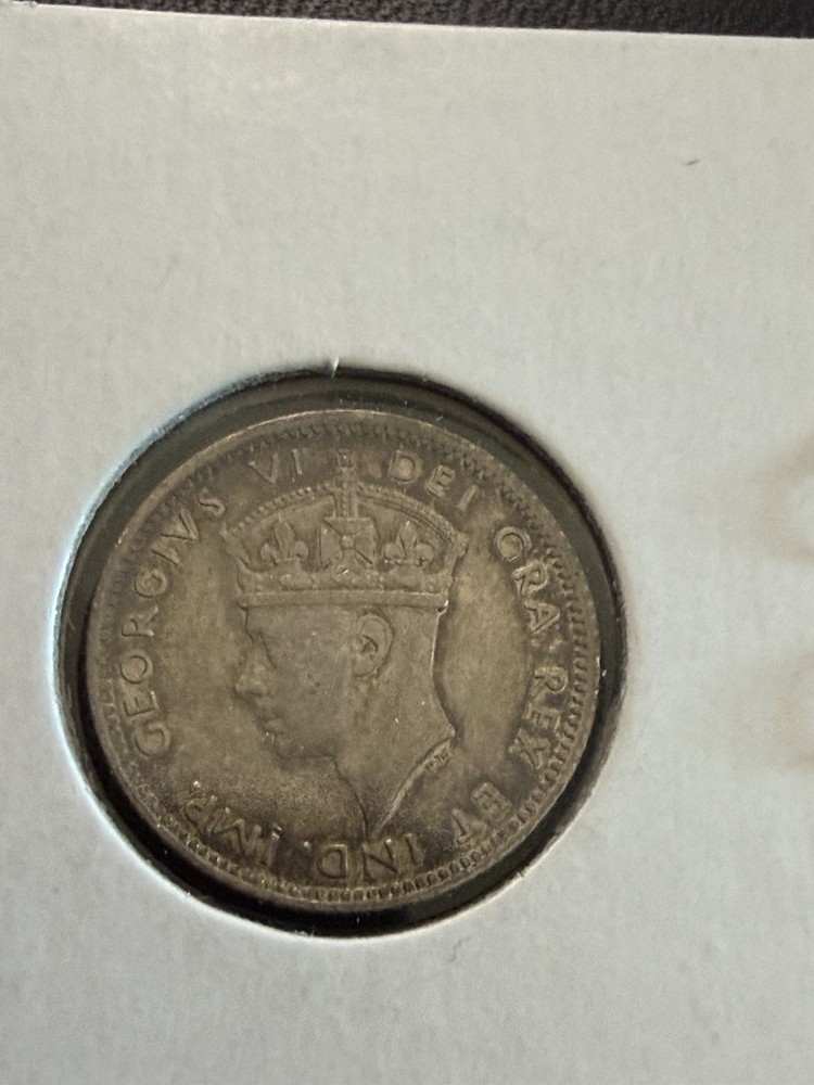 1940 Newfoundland 10 Cents Silver Nice Grade