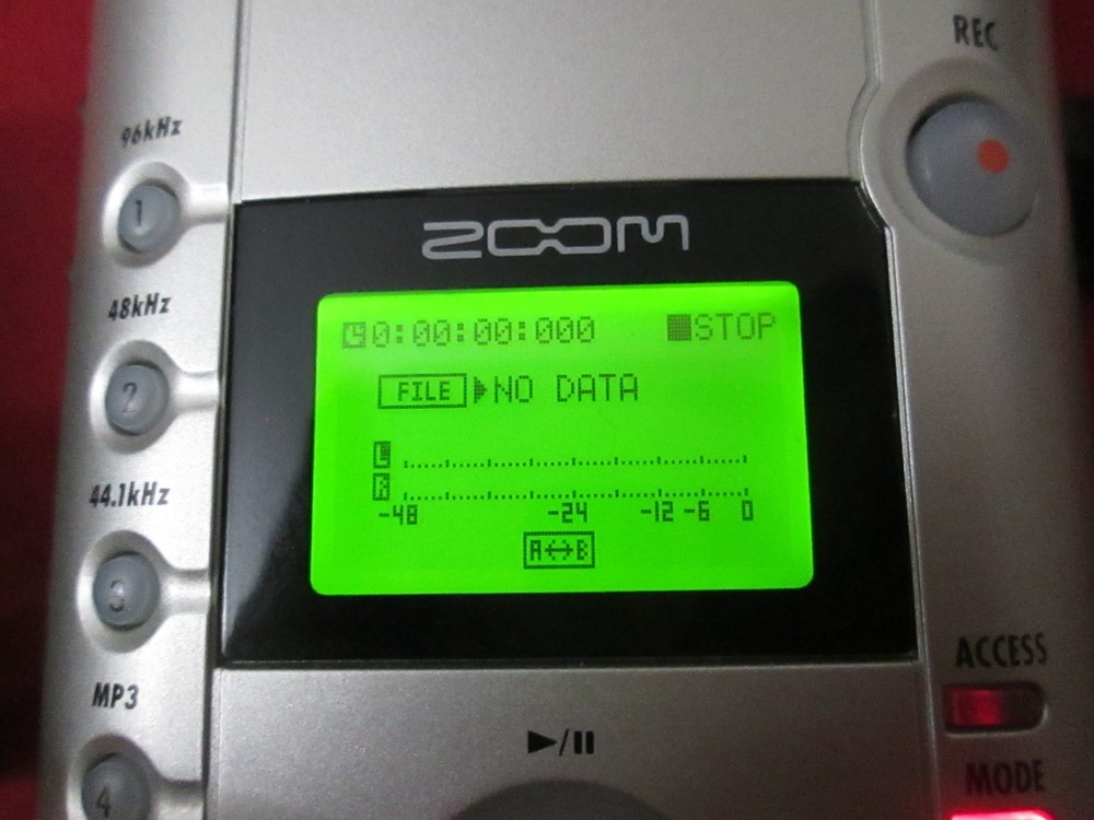 Zoom H4 Digital Recorder Complete w/ Box & Extras, Tested