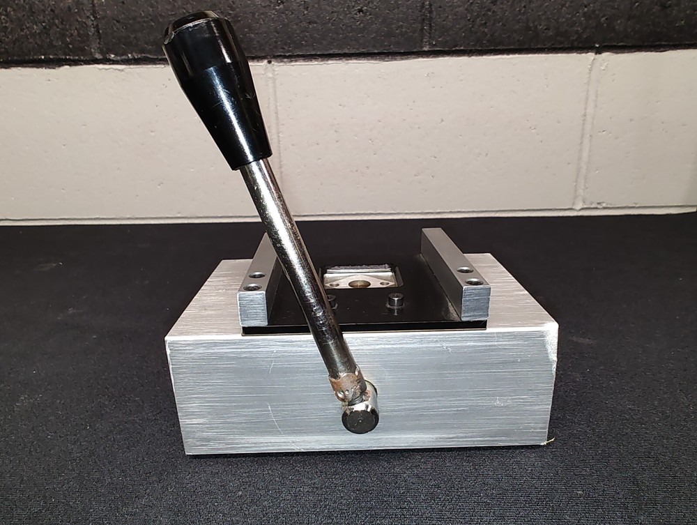 GBC 1126LA Manual Punch Die Cutter