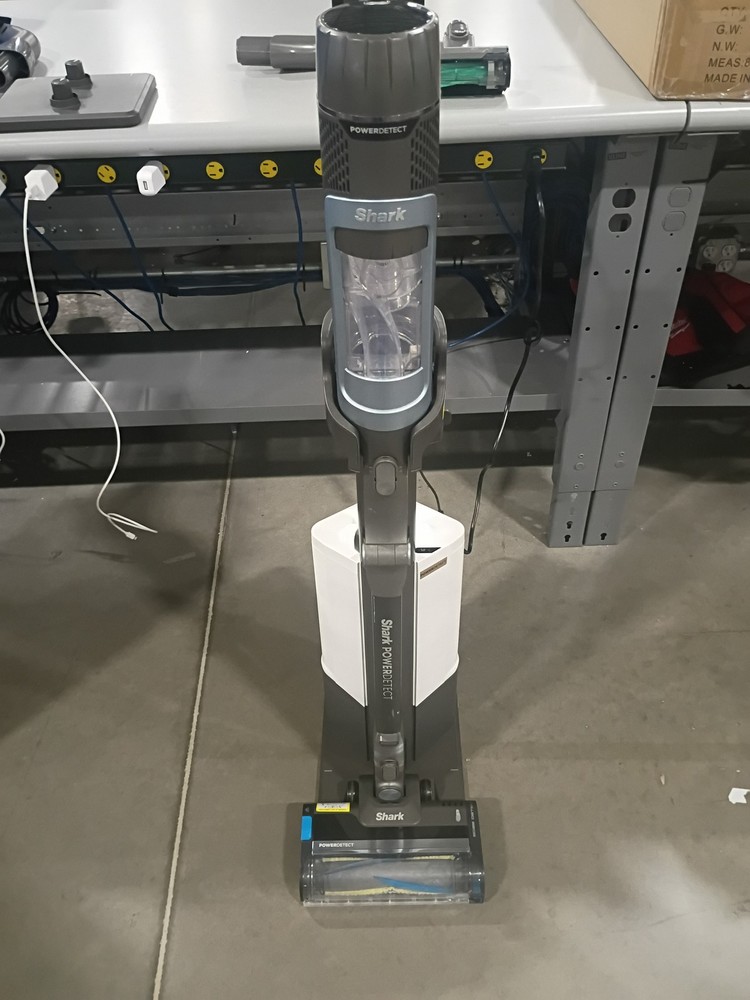 SHARK® CORDLESS POWERDETECT™ CLEAN & EMPTY SYSTEM - GRAY/ LIGHT BLUE