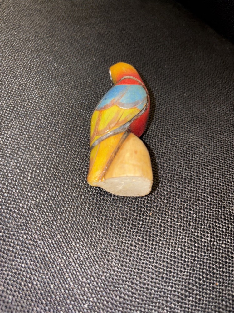 3 1/2 inch wooden parrot