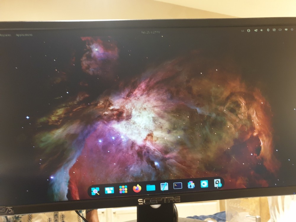 Linux Pop OS V24.04 LTS, 64-bit, Bootable Live and Install USB Flash Drive