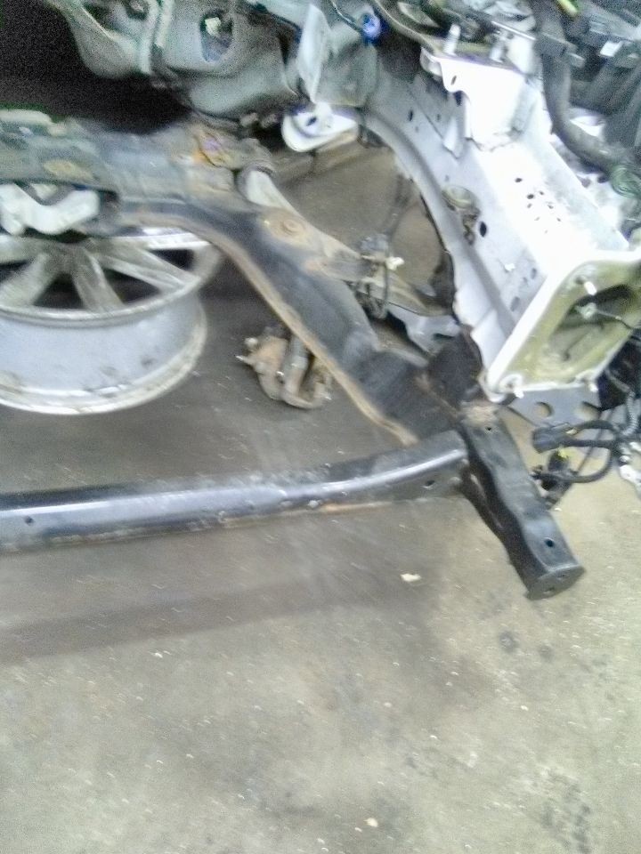 14 Lincoln MKZ Crossmember/K-Frame Front