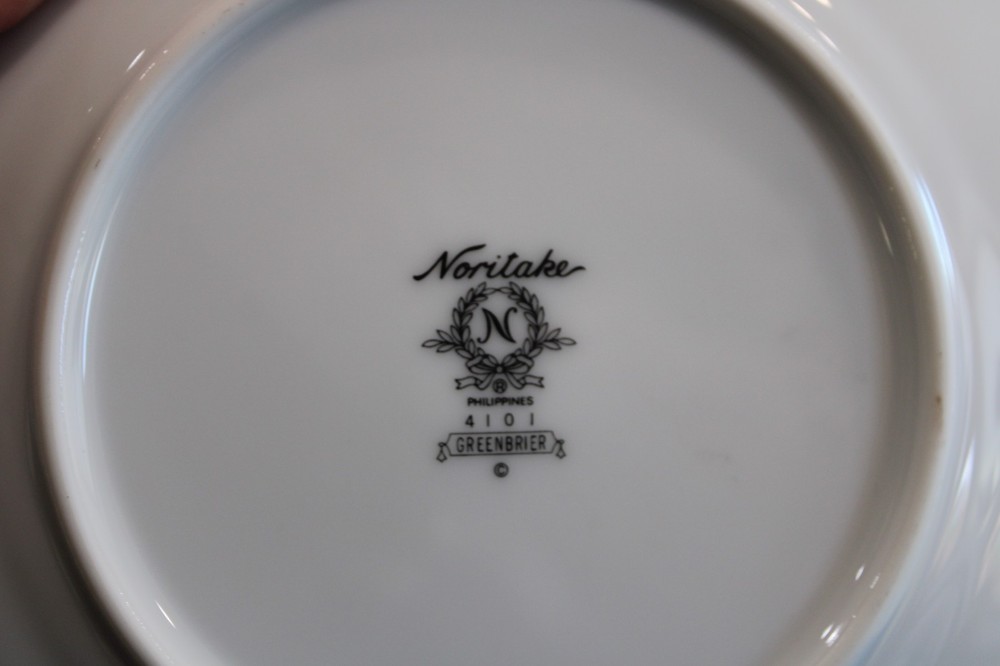 Noritake Greenbrier 8 Bread Plates 6 3/8"