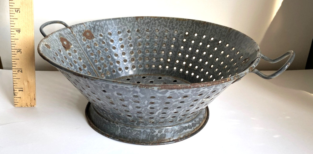 Antique Granite Ware Gray Enamelware Colander Primitive Farm Kitchen Strainer