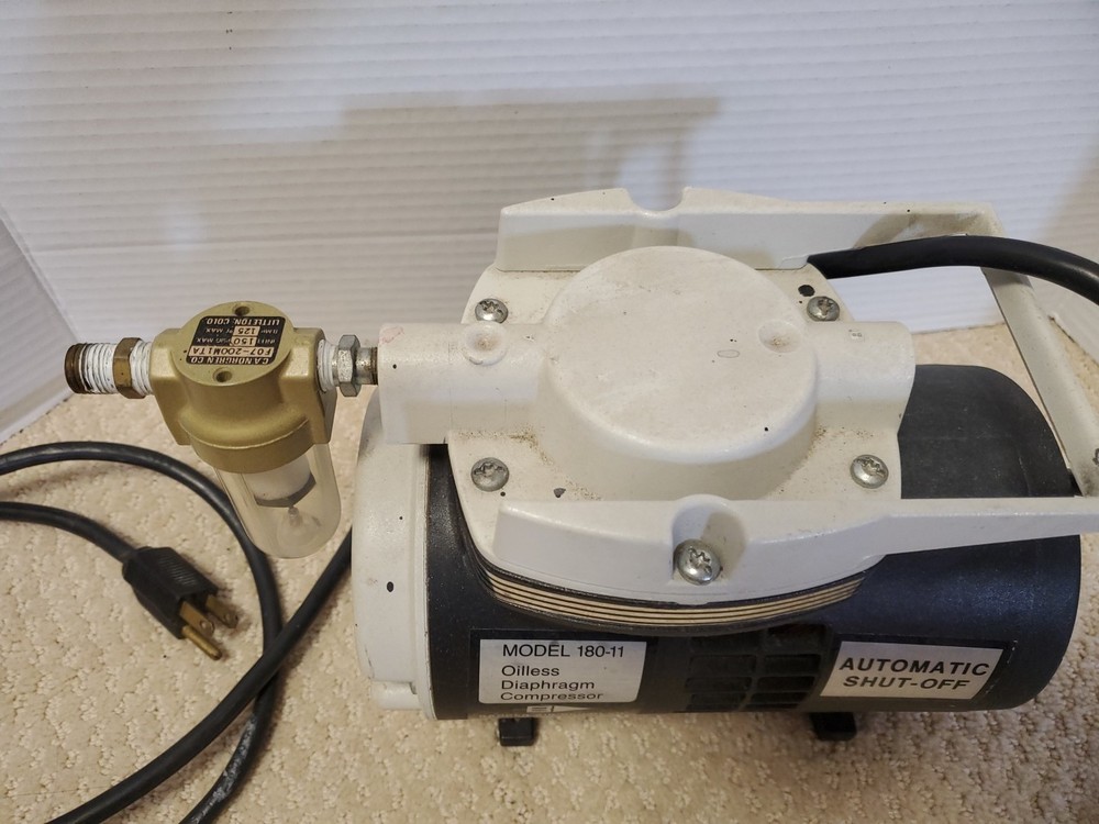 BADGER COMPRESSOR MODEL 180-11 Oilless Compressor Automatic Shut Off NAIL Works.