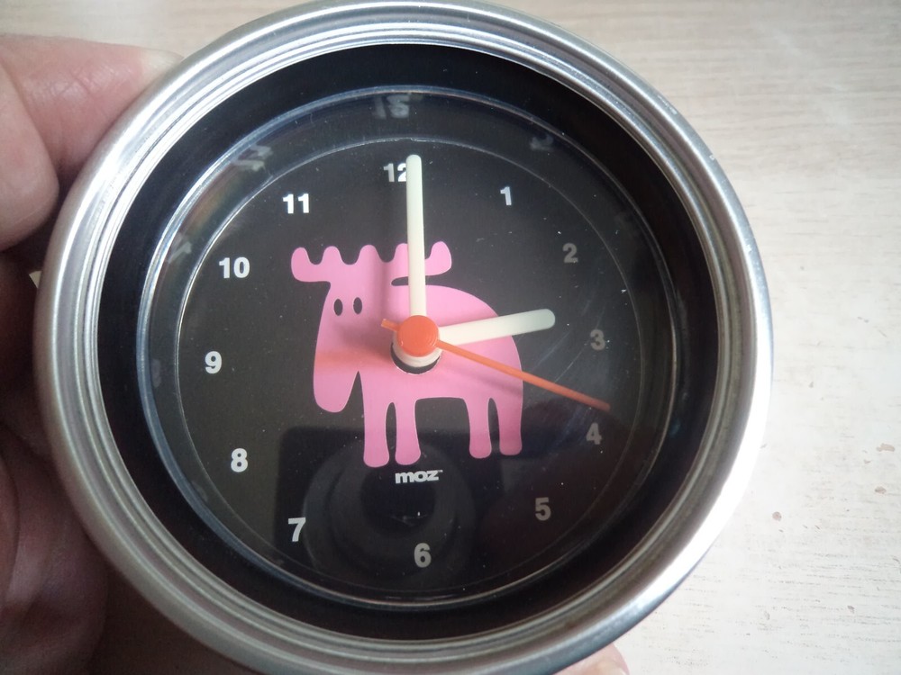 pink moose clock-quartz battery