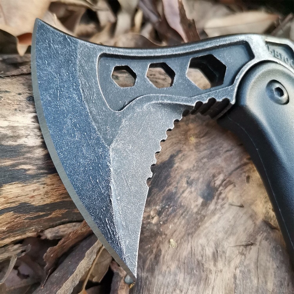Tactical multi-function hunting axe Special axe for outdoor survival and camping
