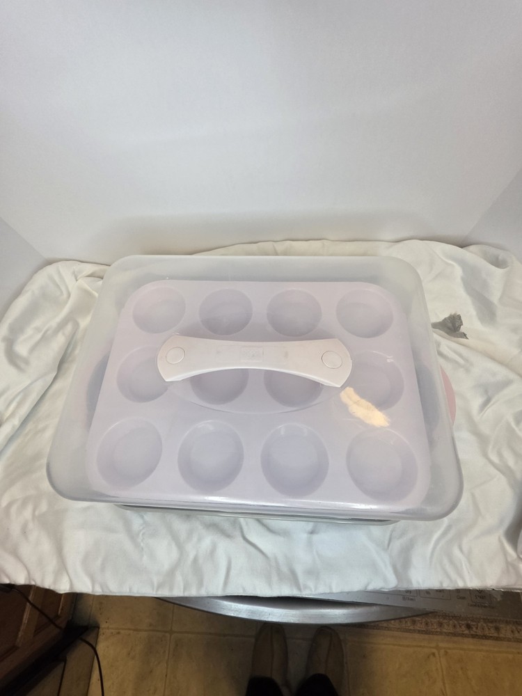 Cupcake Caddy Pink Tier Clear Dome W Lock Clips & Handle