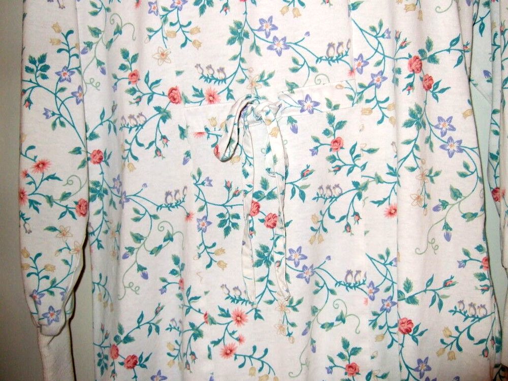 Woman's Flower Print Lab Coat by Barco Size Medium