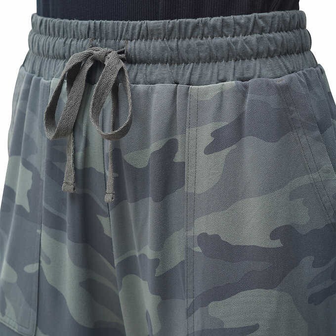 Splendid Women's Jogger Camo Green