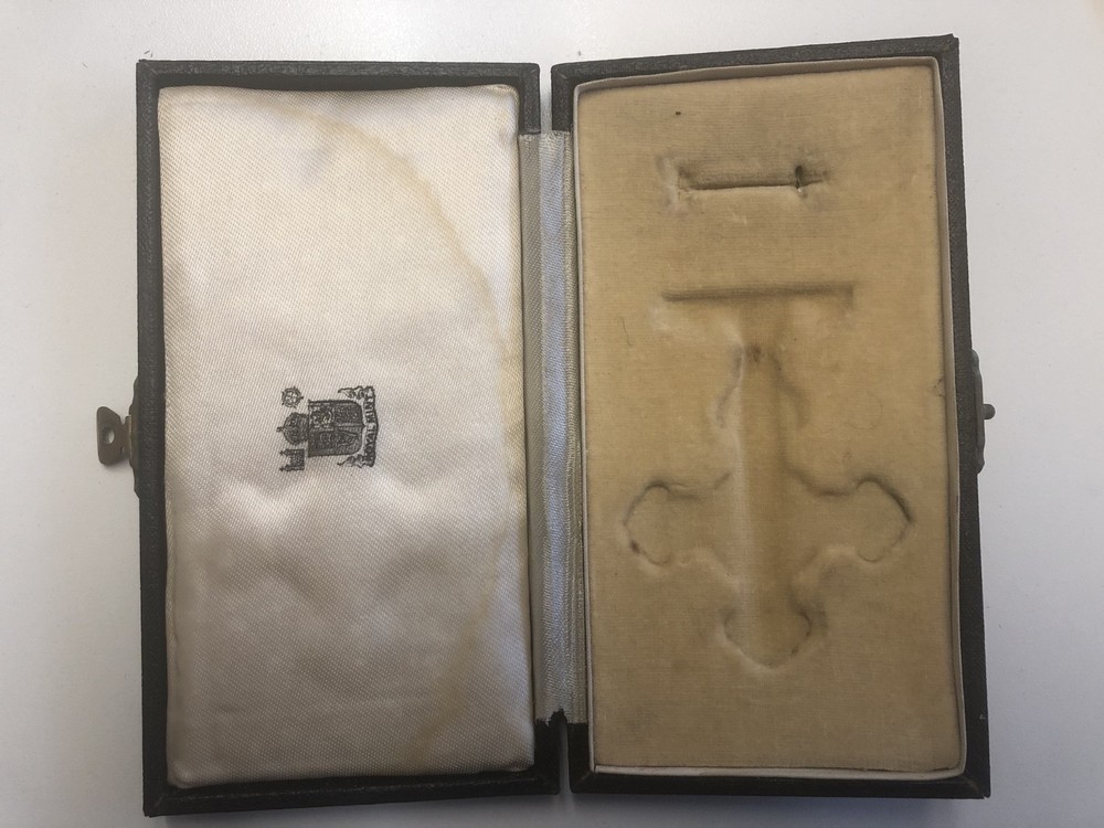 Distinguished Flying Cross box of issue