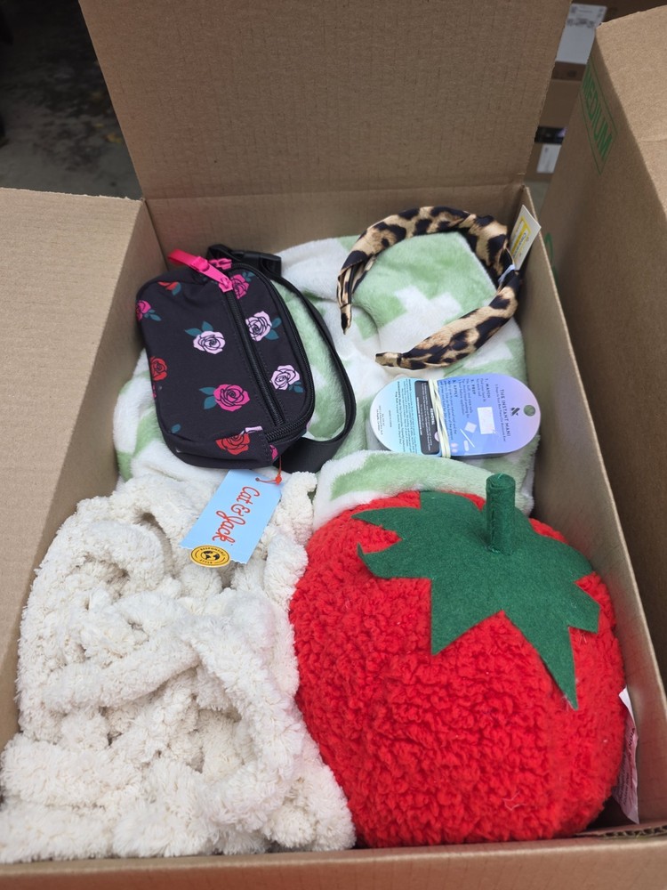 Medium Mystery Boxes - Various Items