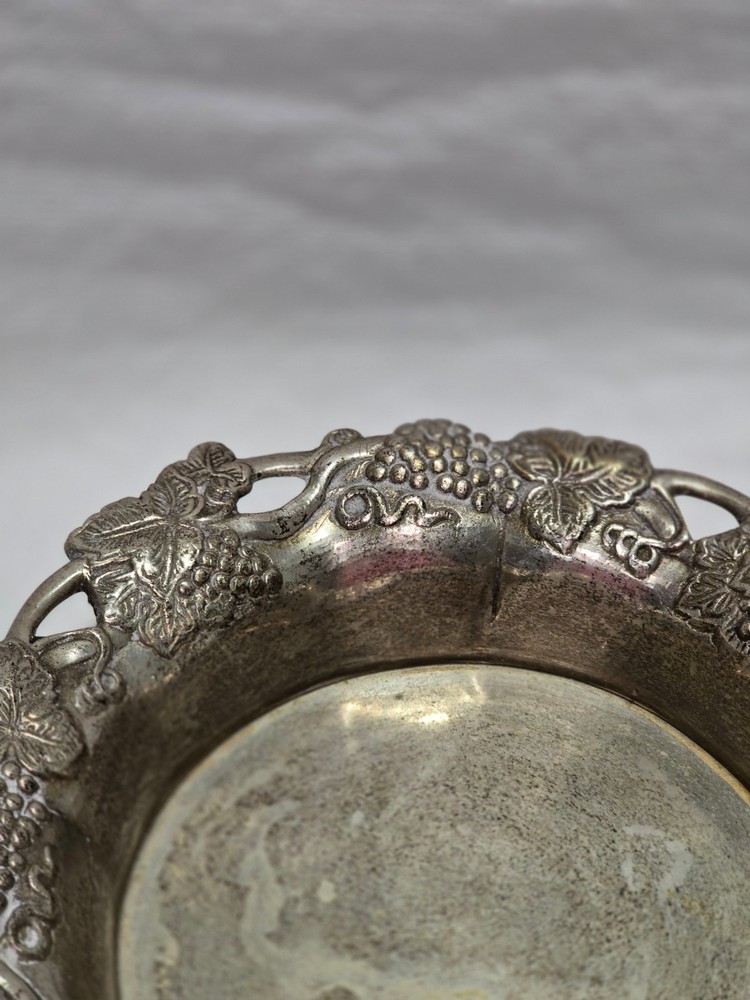 EUC Vintage Silverplate Wine Bottle Coaster Grapevine Design