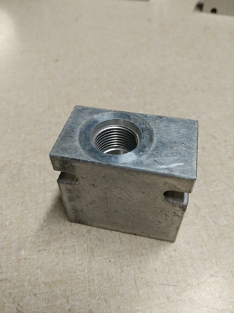 SKYJACK 129656, MANIFOLD HOUSING-BLOCK RELEASE