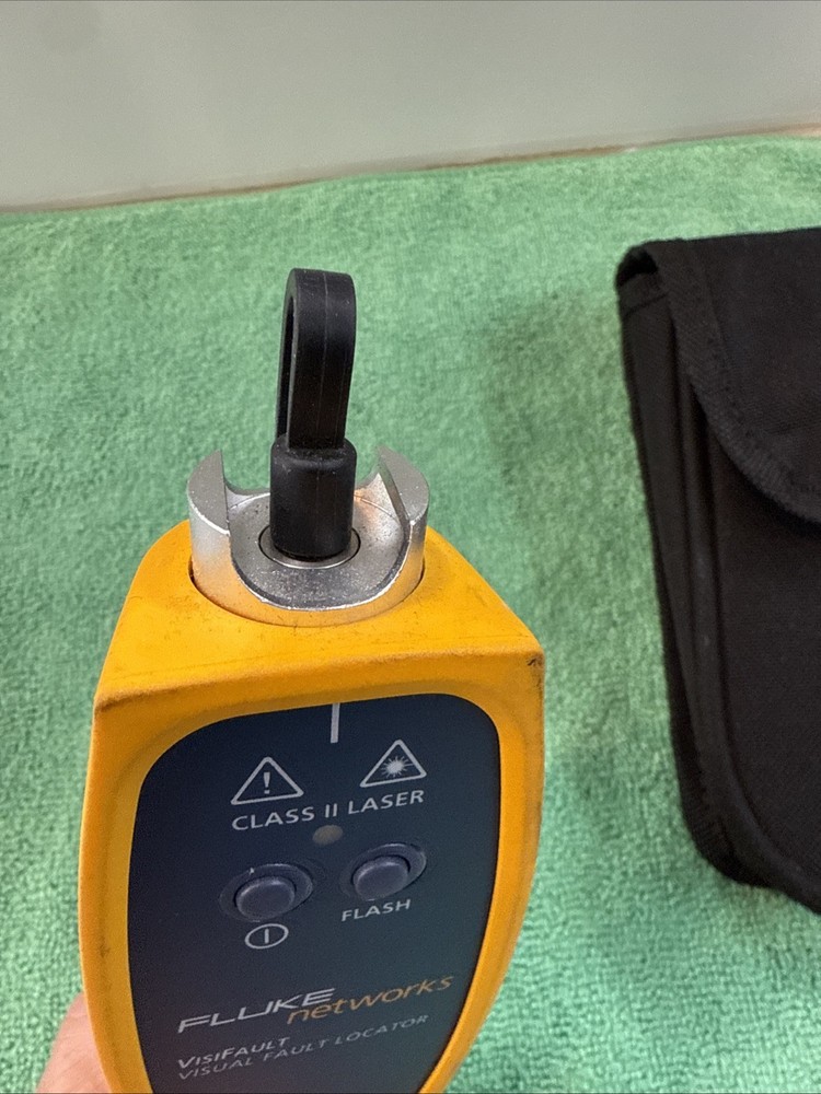 Fluke VisiFault Single Mode & Multimode Visual Fault Locator w/case
