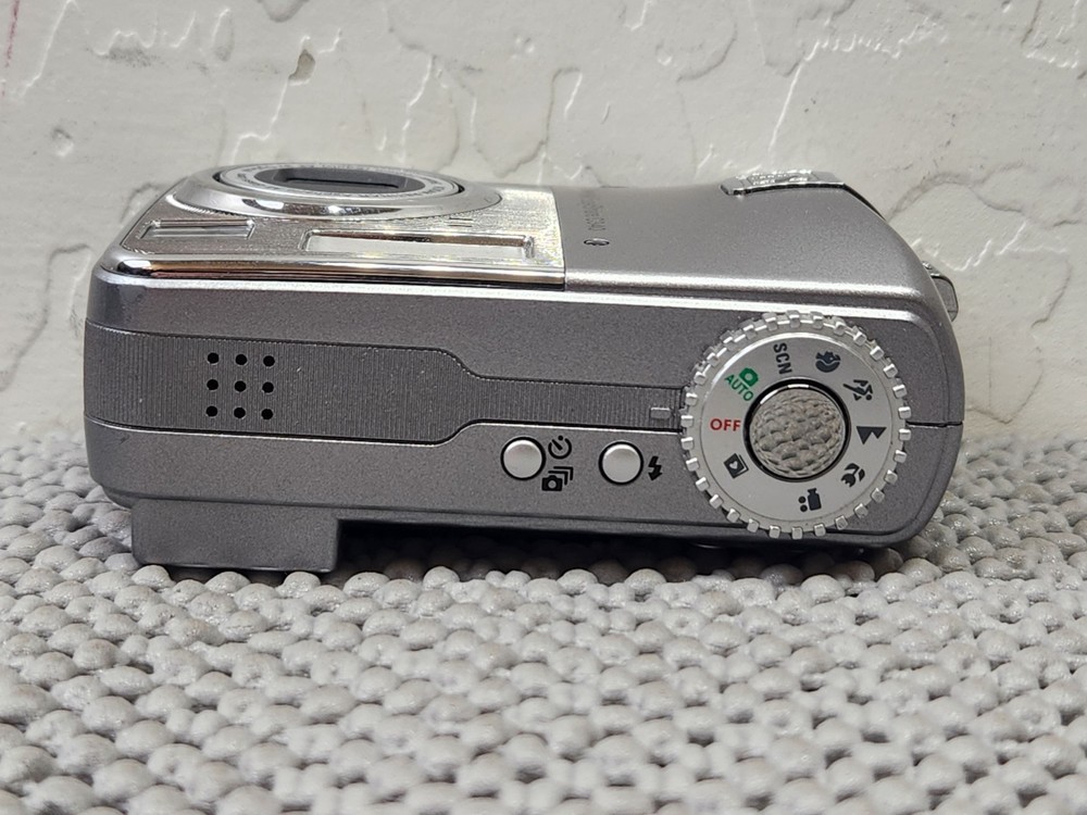 Kodak EasyShare C340 5.0MP Digital Camera - Silver Bundle Good Condition Tested
