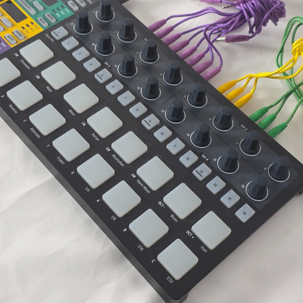 Arturia BeatStep Pro Ultimate Pad Audio Controller & Sequencer MIDI Controller