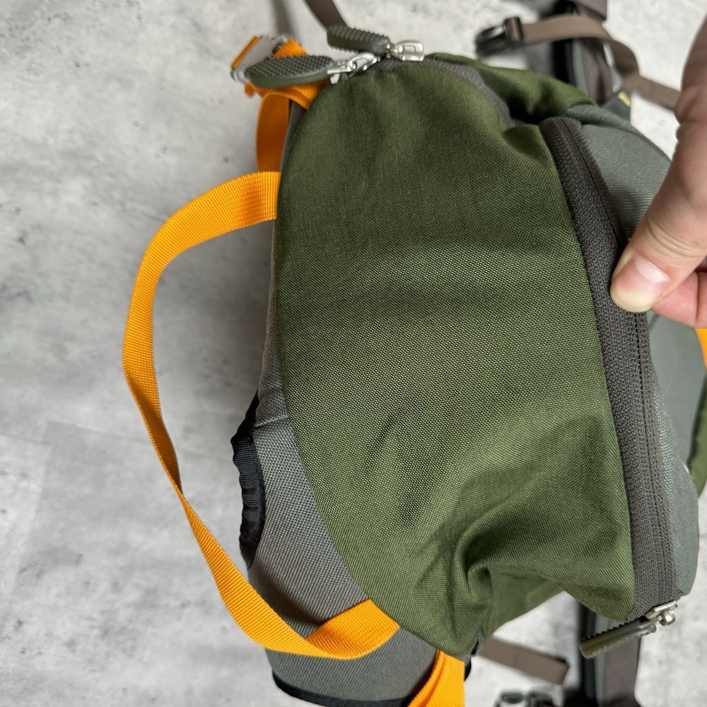 VORTEX Hiking Backpack - Green/Gray - Read