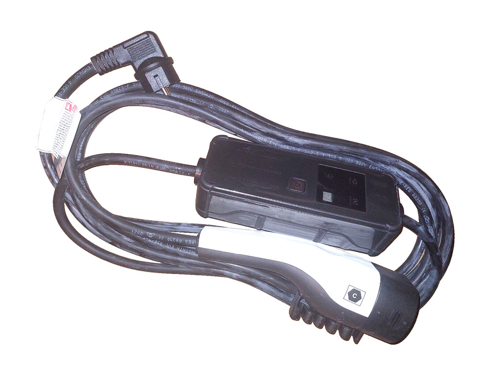 Portable EV Charger Type 2 to Schuko, 230V (For: Range Rover Sport PHEV)