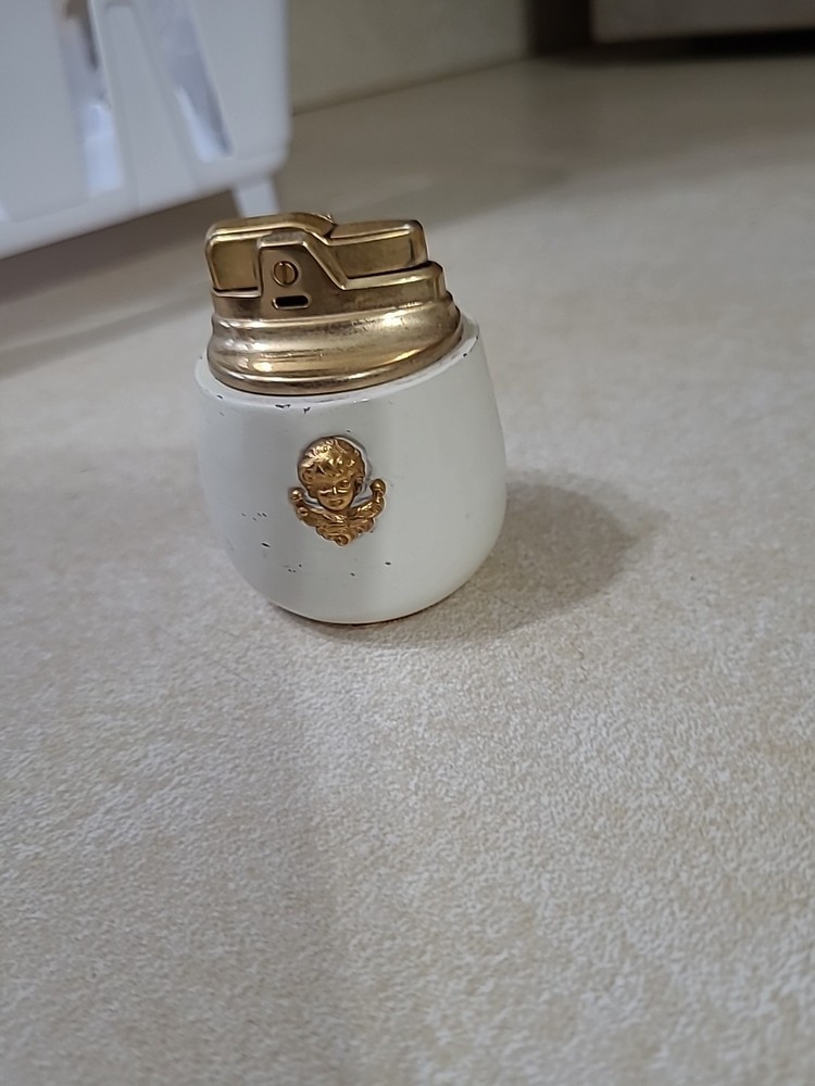 VTG Ronson Cupid Cherub Table Lighter