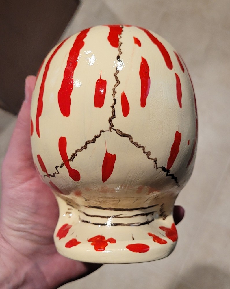 Bleeding Skull Statue Gurley Candle Ceramic Chalkware Halloween Bethany Lowe