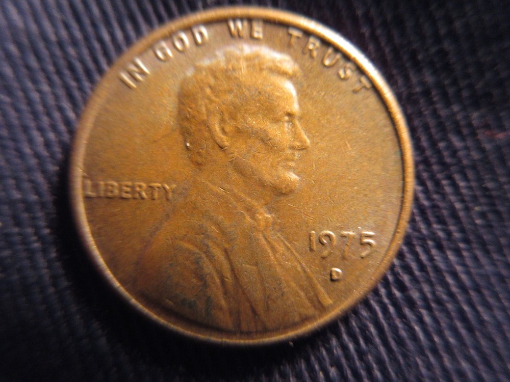 1975 D Lincoln Penny with Reverse Die Crack Error