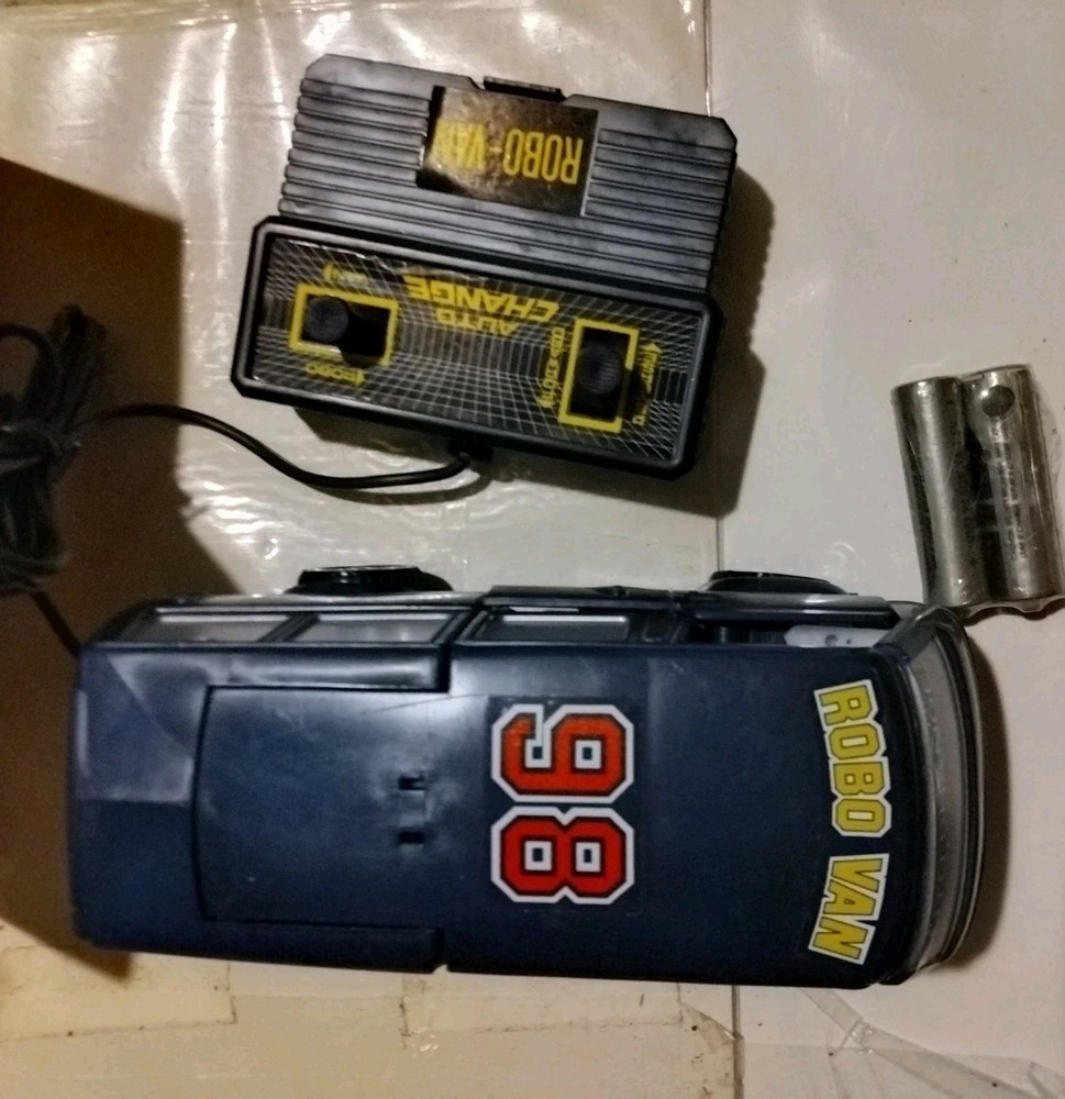 Auto Change Robo-Van Robot Transforming Figure