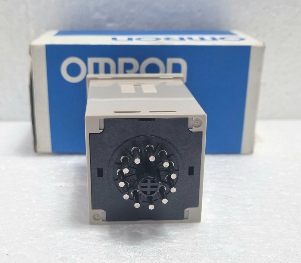 Omron H3BA Solid-State Timer 0.5s to 100h 24vdc