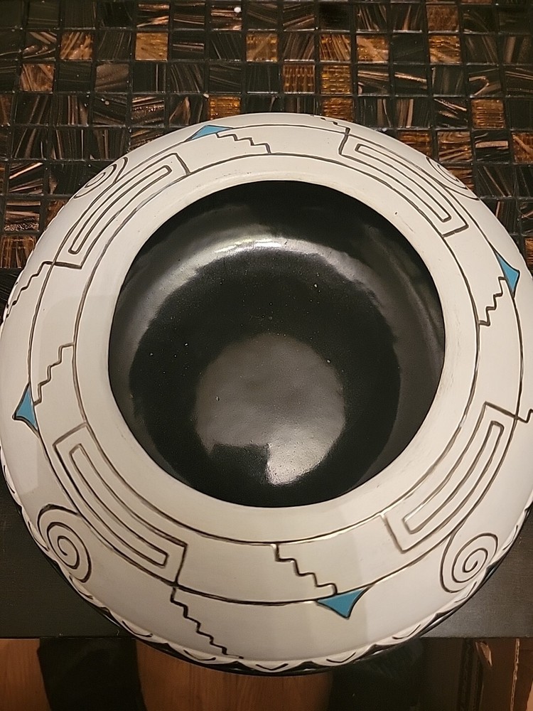 Sioux pottery One Of A Kind