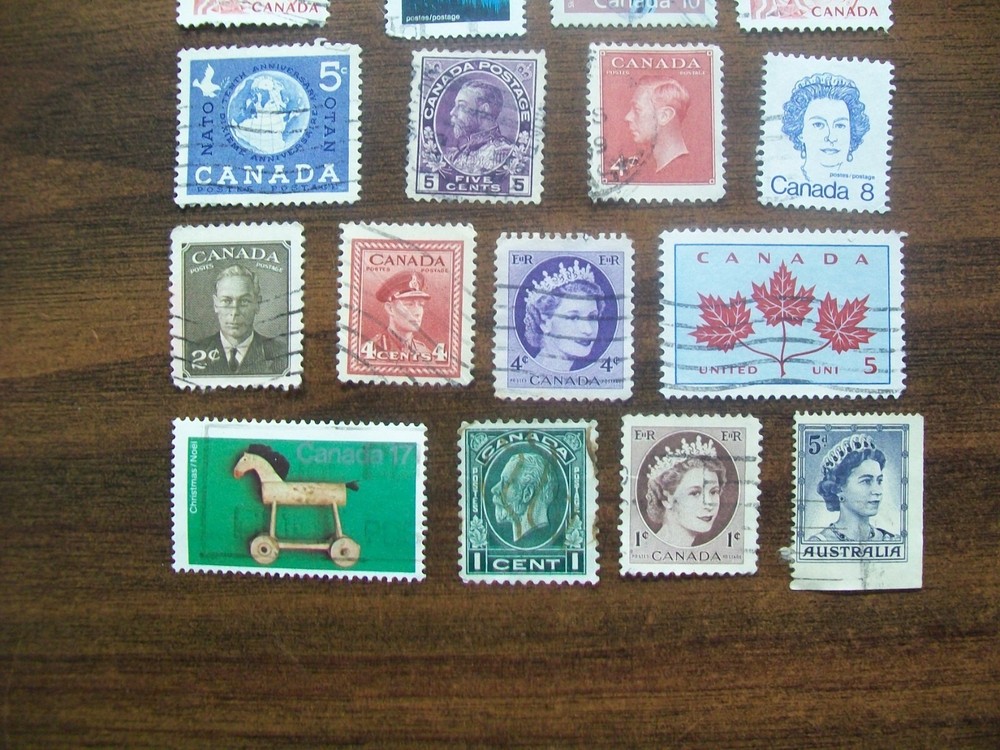 Canada Postage Stamps - Canada - Vintage - 20 Various Stamps (180)